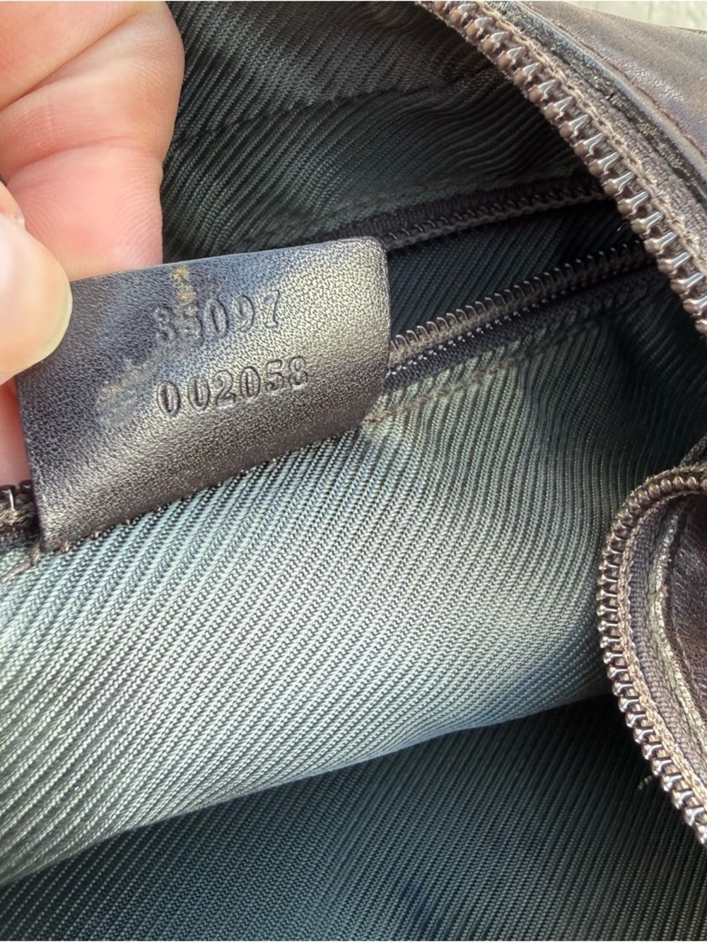 Vintage Gucci GG Canvas Monogram Messenger Bag Dark Brown Flaws** - Picture 13 of 14